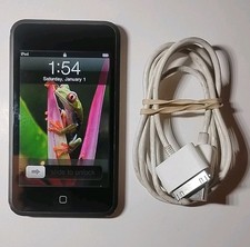 Apple iPod Touch A1213 1st Generation Black 8GB WORKS GREAT W/ Charger