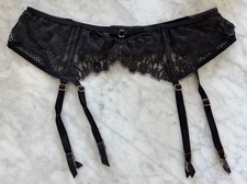 Victoria's Secret Mesh Floral Lace Garter Belt W/ Straps Black Size M/L NWOT