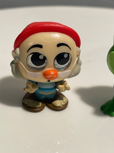 Juego de 2 estatuillas juguetes/coleccionables Disney Doorables (Peter Pan) - Imagen 2 de 4