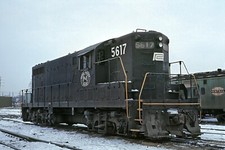 Peoria & Eastern Ry GP7 5671 Urbana, IL Jan 1972 5 x 7 Photo