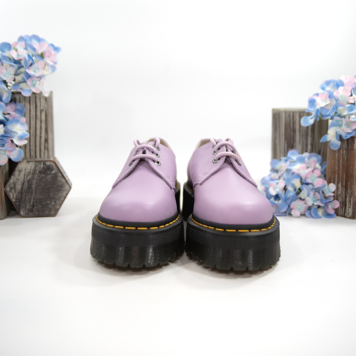 Dr. Martens Quad II Lilac Leather Lace Up Loafer Oxford