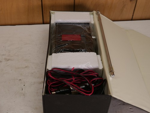 Realistic 21-1506 Road Emergency 2 Way CB Radio 40 Channel TRC-412 NEW - Picture 7 of 7
