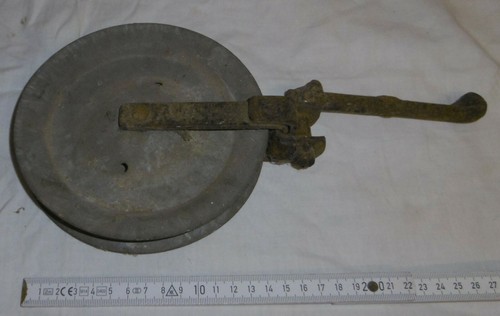 dachbodenfund metall rad umlenk rolle seil alt eisen blech gelenk top deko 15 cm - Picture 2 of 12