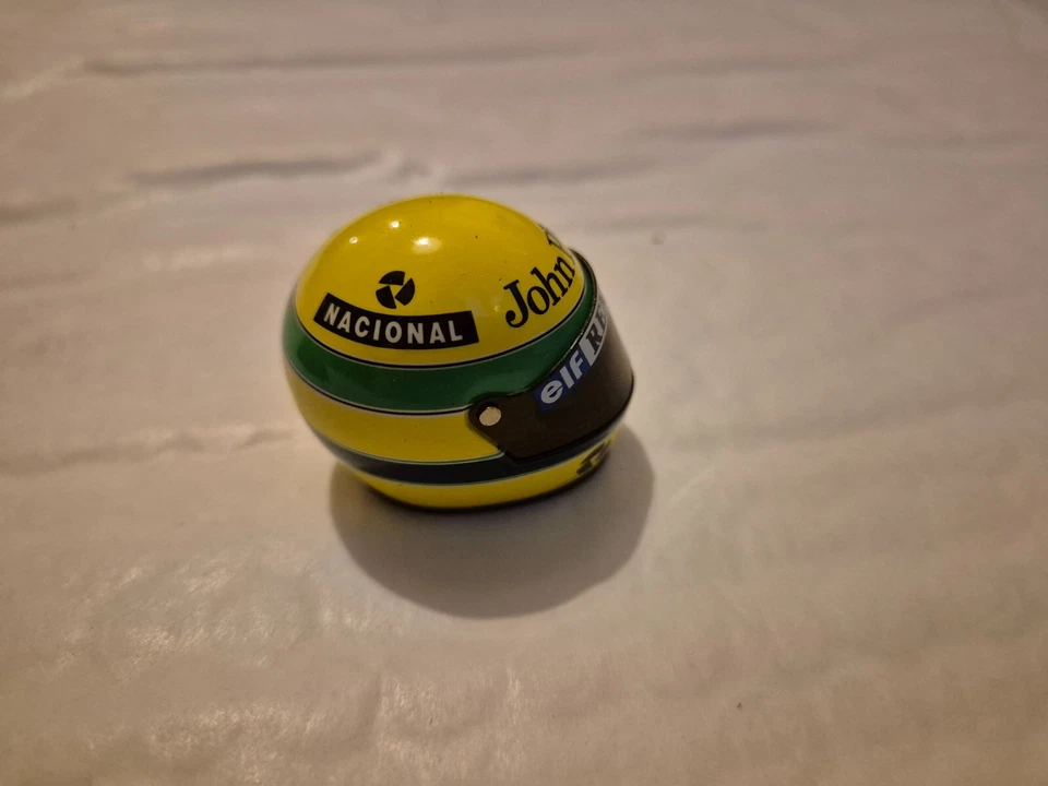 MINICHAMPS 1/8 CLASSIC LOTUS RENAULT 1986 AYRTON SENNA F1 FORMULA 1 HELMET - Image 4 of 4