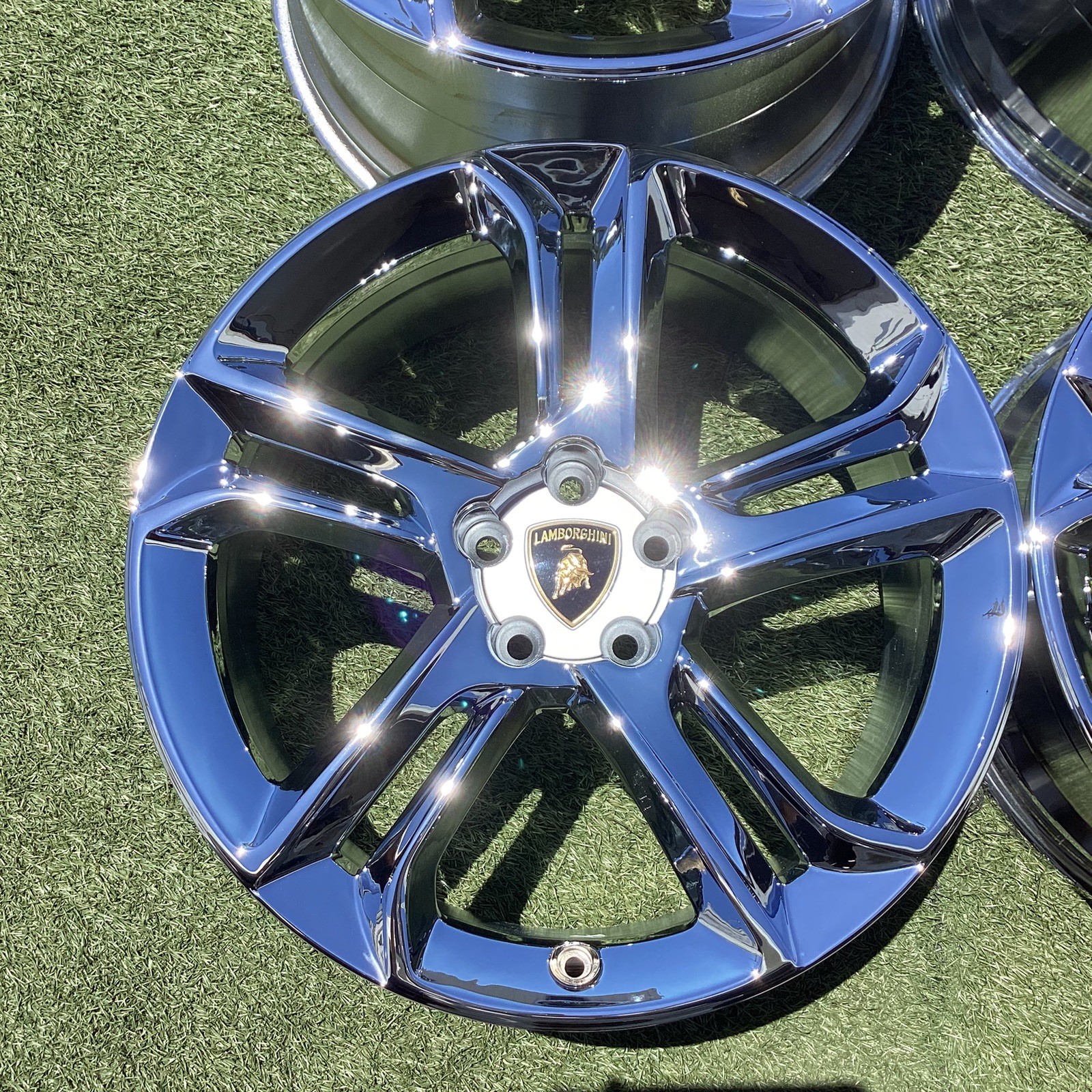 Lamborghini Gallardo FRONT+INNER Wheel P/N 400601025T