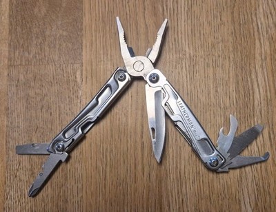 Leatherman REV Tool Multitool, Silber