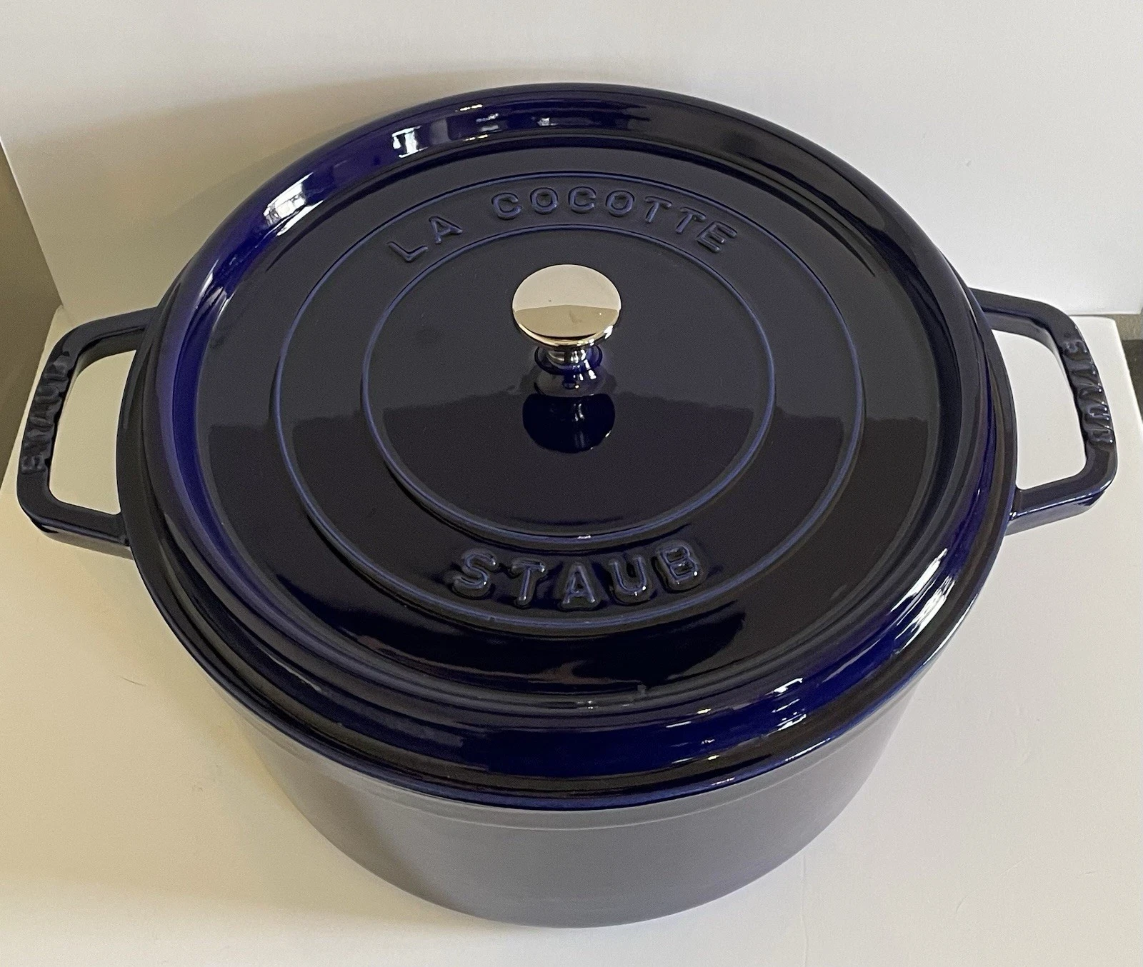 STAUB Cast Iron 9 qt Round Cocotte Dutch Oven Made In France Dark Sapphire Blue