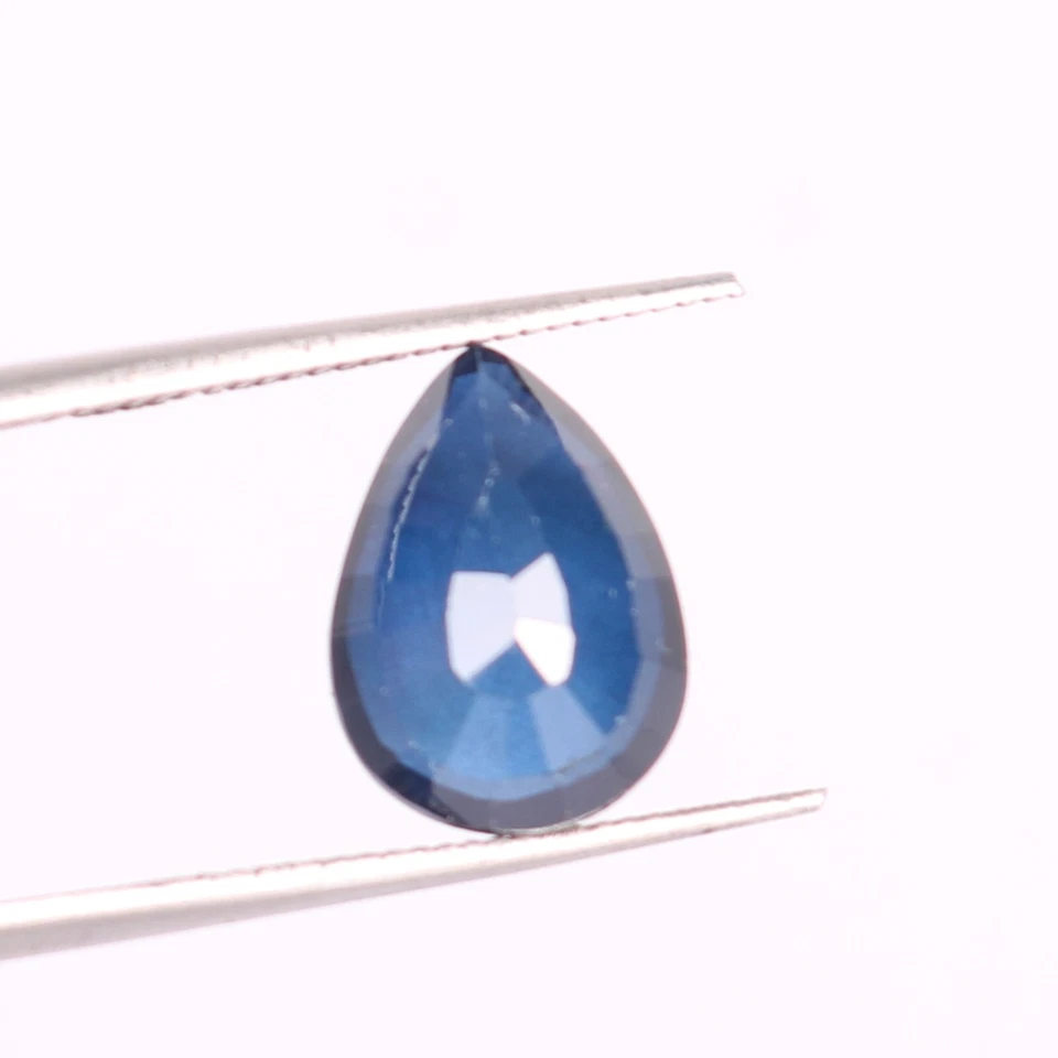 Ravishing Colr Cornflower Blue Normal Heated Sapphire 3.30 CT Ceylon Good Luster - Image 3 of 4