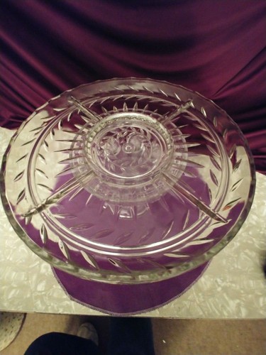 PARTY CENTER PCS SERVING TRAY DIVIDED 5 SECTION PEDESTAL PRESSED GLASS BOWL - Picture 4 of 11