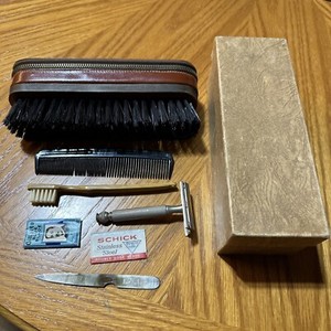 Vintage Leather Grooming Case Gillette Shaver Razor Brush Comb ++ Travel Bag Kit