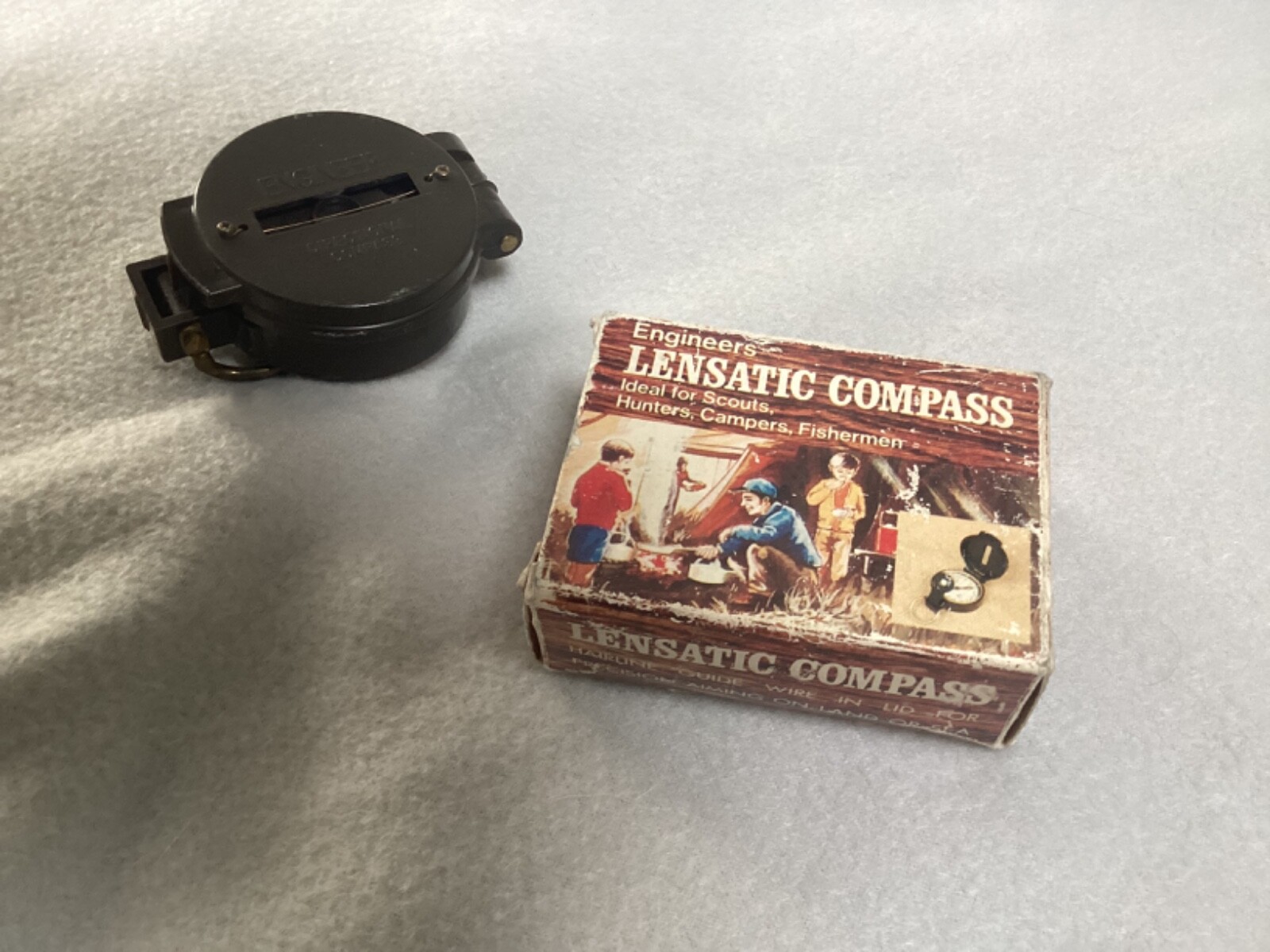 Boussole Lensatic Ingénieur Directionnel avec Boîte, Classique, Vintage