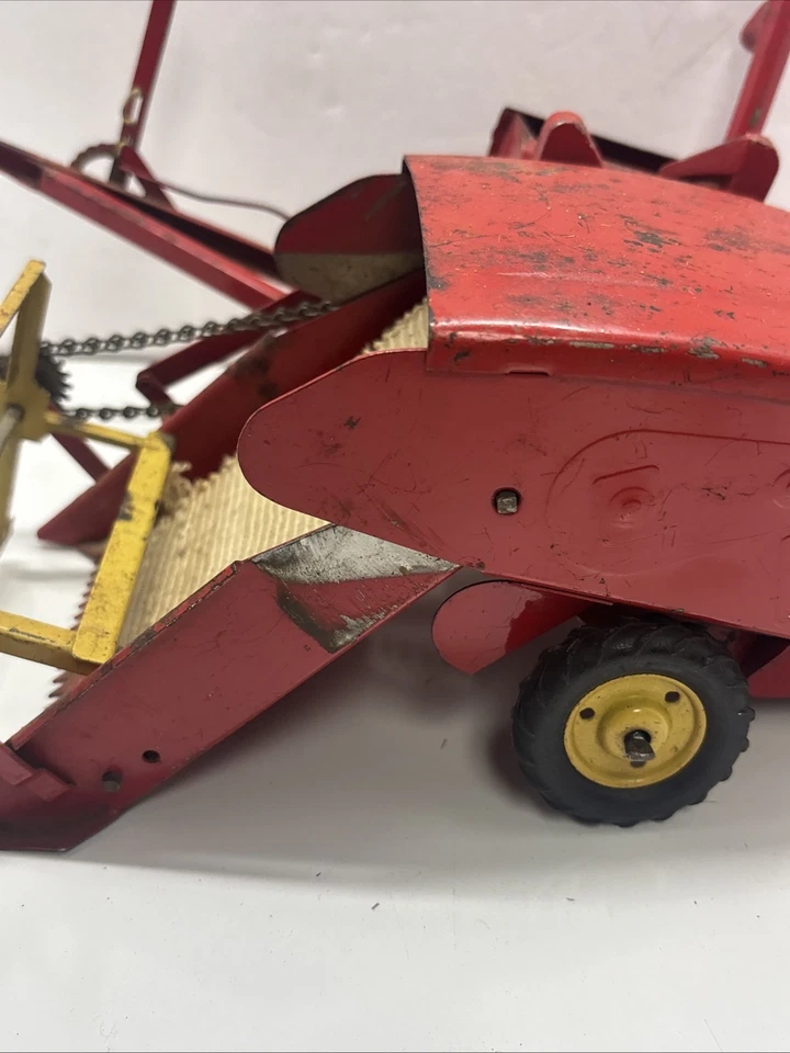 Vintage Tru-Scale Combine 1/16 Scale Toy Farm Implement USA Made Pull Reaper - Image 3 of 4