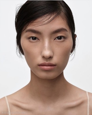 NEW~ PRADA Reveal Mesh Cushion Foundation Color LN10 - LIGHT