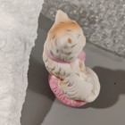 The Franklin Mint White Curio Cabinet Antique Porcelain Kitty Cat Figurine 1986 — photo 2