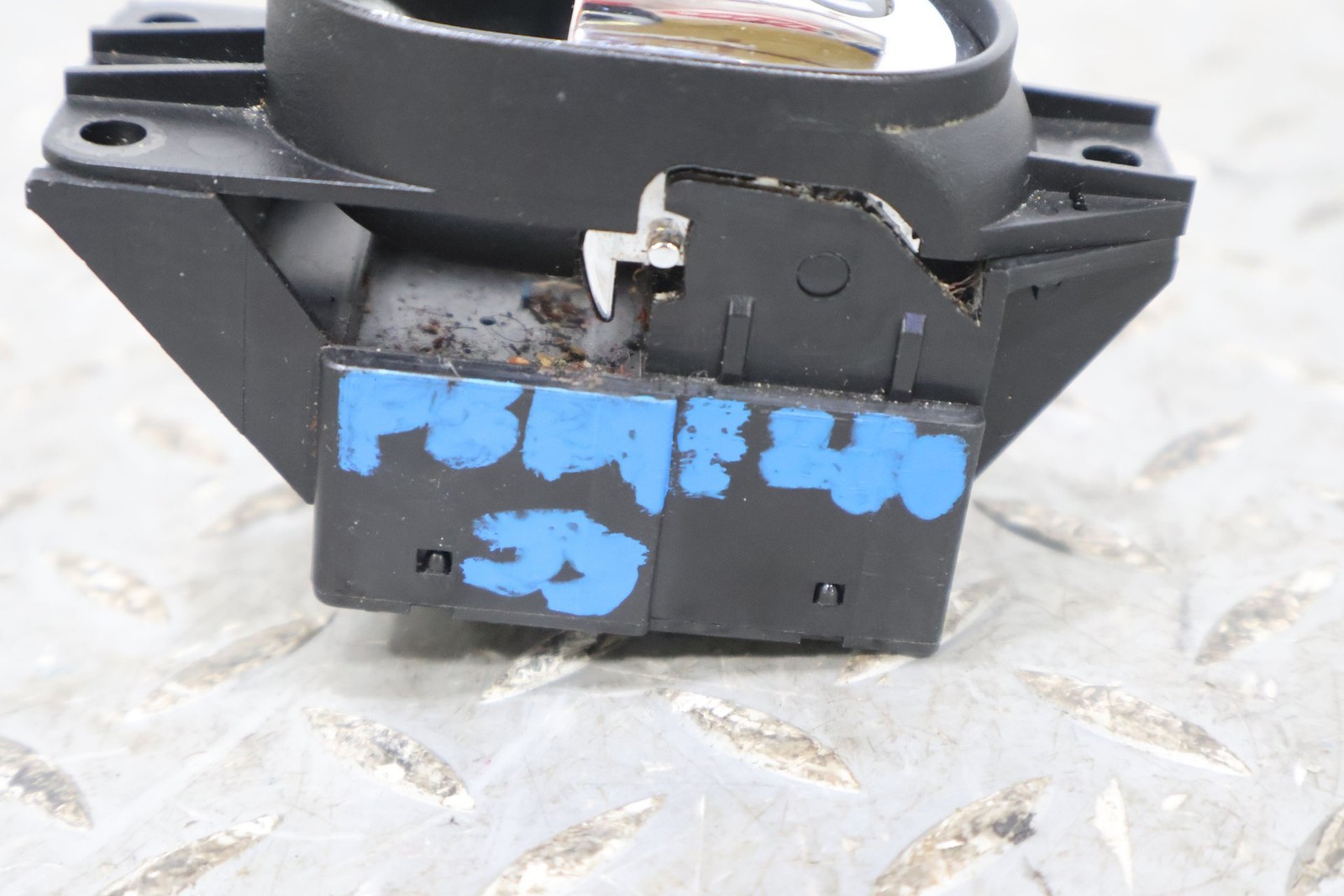 Bentley Flying Spur 2006-2012 Parking brake switch