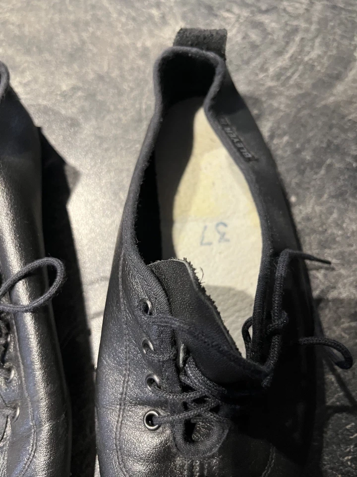 Gymnastikschuhe Bleyer, Gr. 36/37, schwarz, Leder mit Sohle aus Wildleder - Bild 2 von 3