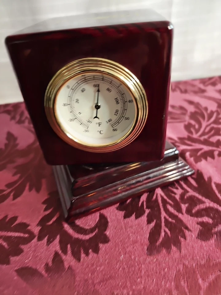 Howard Miller Reuben 645-408 Desk Clock With Thermometer Hygrometer Photo Frame - Image 3 of 4