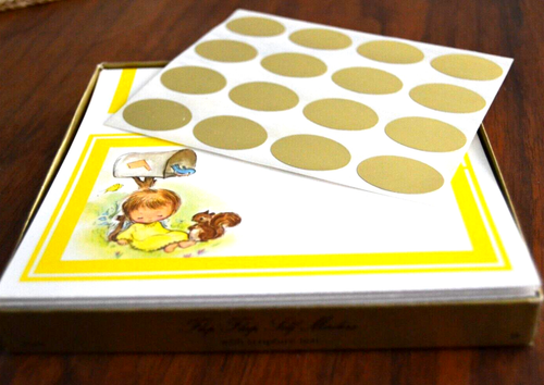 REPRODUCTA 16 Tarjetas/Sellos Auto Correos GIRL CRITTERS Escritura Texto En Caja De Colección - Imagen 5 de 6