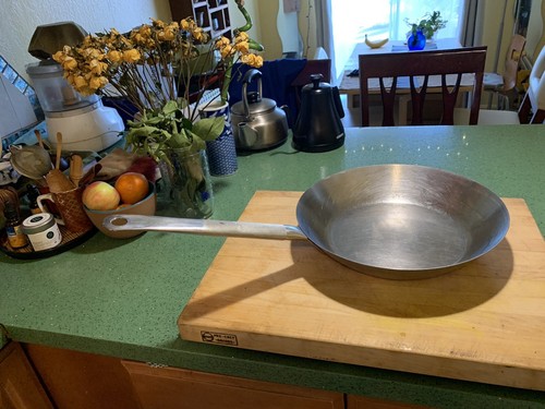 Revere Ware Institutional/Patio 12" Skillet - Picture 3 of 16