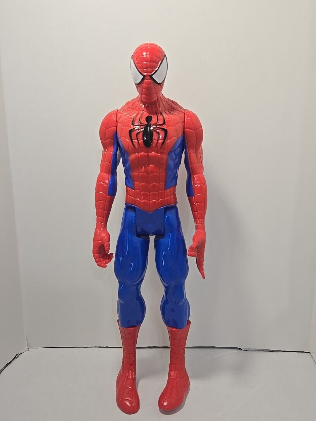 Vintage 2013 Hasbro Marvel 11 Inch Spider-Man Action Figure Toy