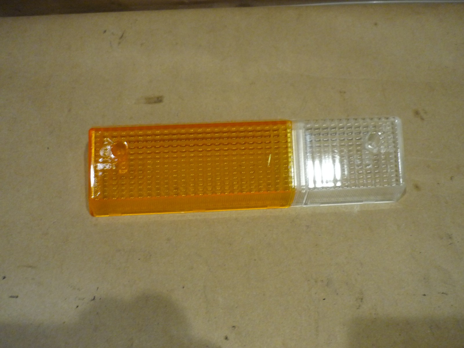 Ferrari 208,308 - RH Front Indicator Lens Orange & Clear (NEW) - P/N 60329604