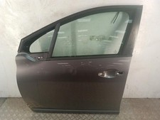 Porte avant et accessoires Peugeot 2008