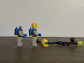 LEGO 1789 Space Unitron Star Hawk II (Missing 4 Pieces)