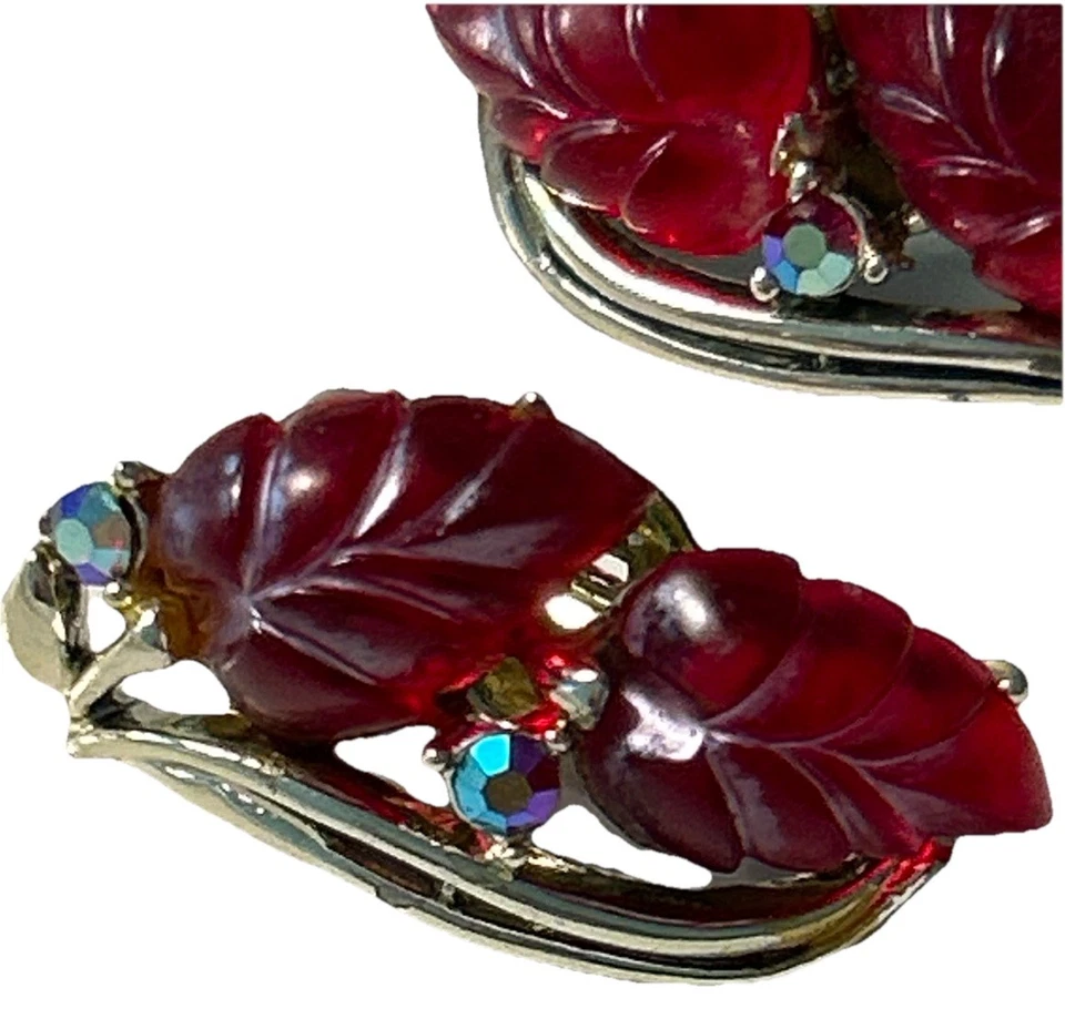 Vintage 1950’s STAR Red Jelly Lucite Leaf Clip Earrings, Aurora Borealis Stones - Image 3 of 4
