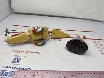 Vintage S&E Snapping Alligator Wind-Up Tin Litho Toy Lady In Dress