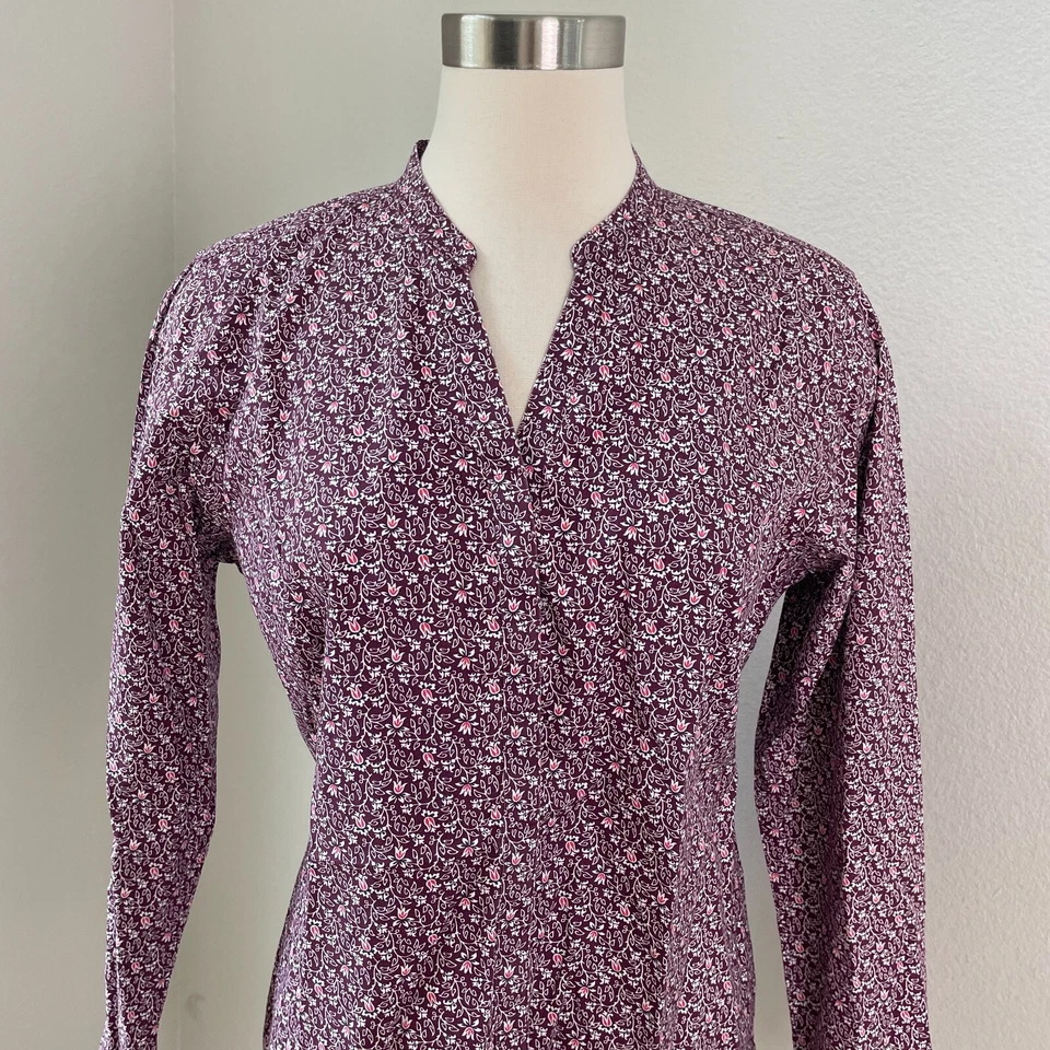 Blusa LL Bean feminina pequena sem rugas com botões manga longa blusa floral - Imagem 2 de 4