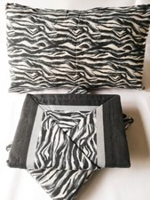 Completo lenzuola di flanella due piazze matrimoniale. Dis.Zebrato. B965