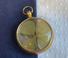 Vtg Encased 4 Leaf Clover Pendant Fob Costume Jewelry Good Luck Charm