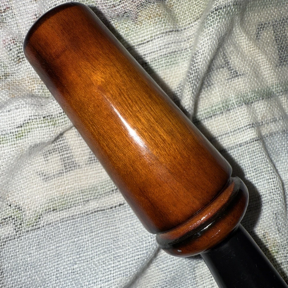 M.A.D. Custom Cherry Coyote Call 1 Mile Range Outland Vintage V/CLEAN Condition - Image 3 of 4