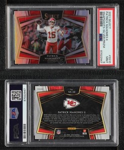 2021 Panini Select Snapshots Silver Prizm Patrick Mahomes II #SS-10 PSA 9 MINT