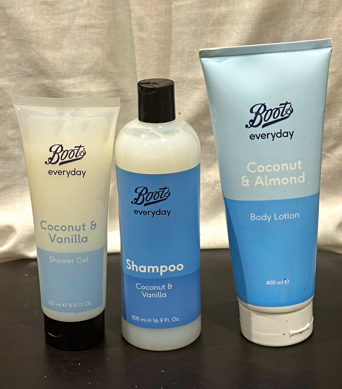 Boots Coconut & Vanilla Set: Shower Gel 250 + Shampoo 500 + Lotion 400