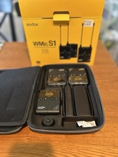 Godox WMicS1 Kit 2 UHF Wireless Microphone Sy...