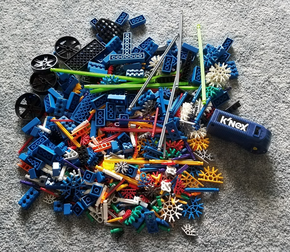 COMPLETE K'NEX 550 Piece Super Value Tub w/Instructions 14