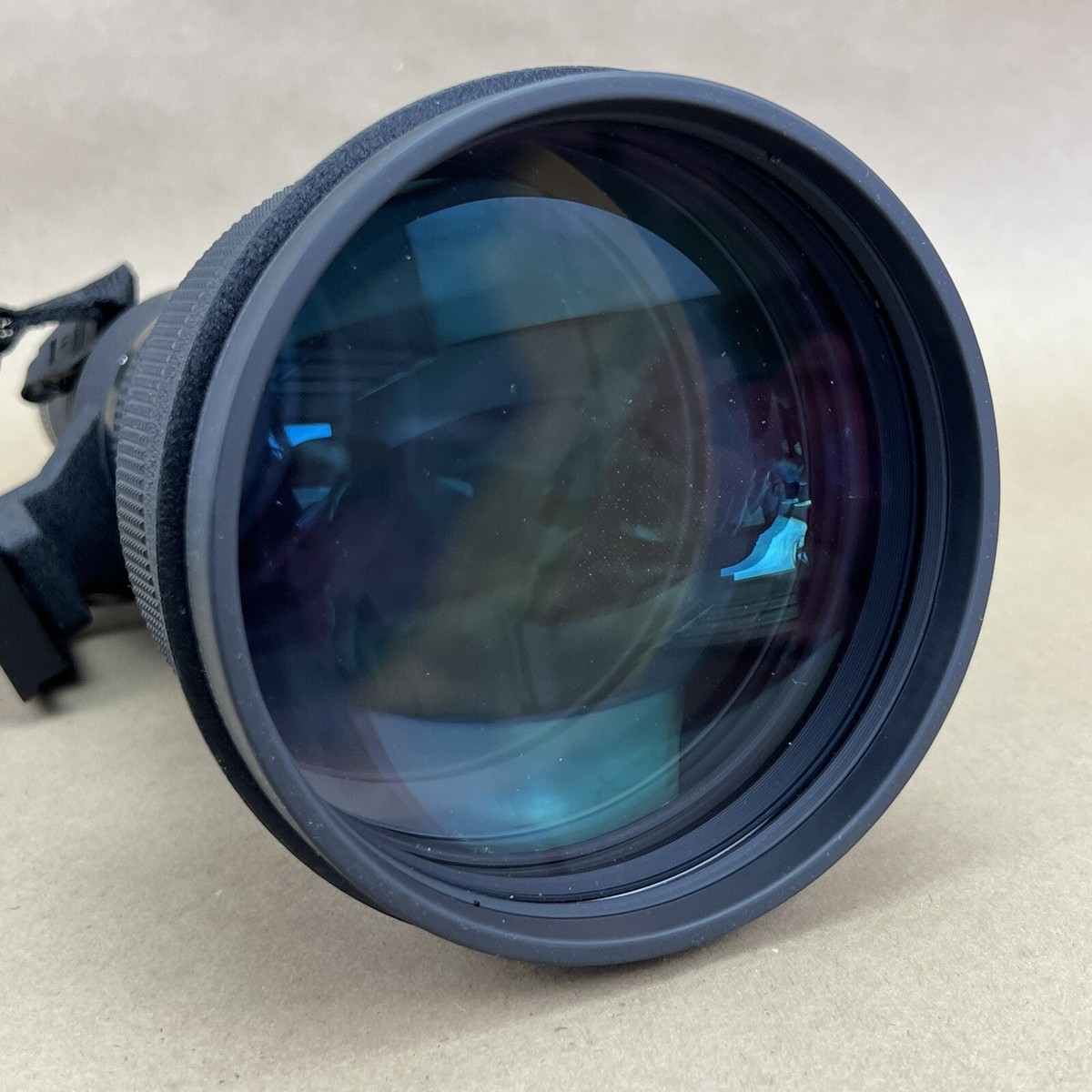 Nikon Ai-S Nikkor ED 500mm F4 P IF MF Super Telephoto Lens Nikon Ai-S Nikkor ED 500mm F4 P IF MF Super Telephoto Lens