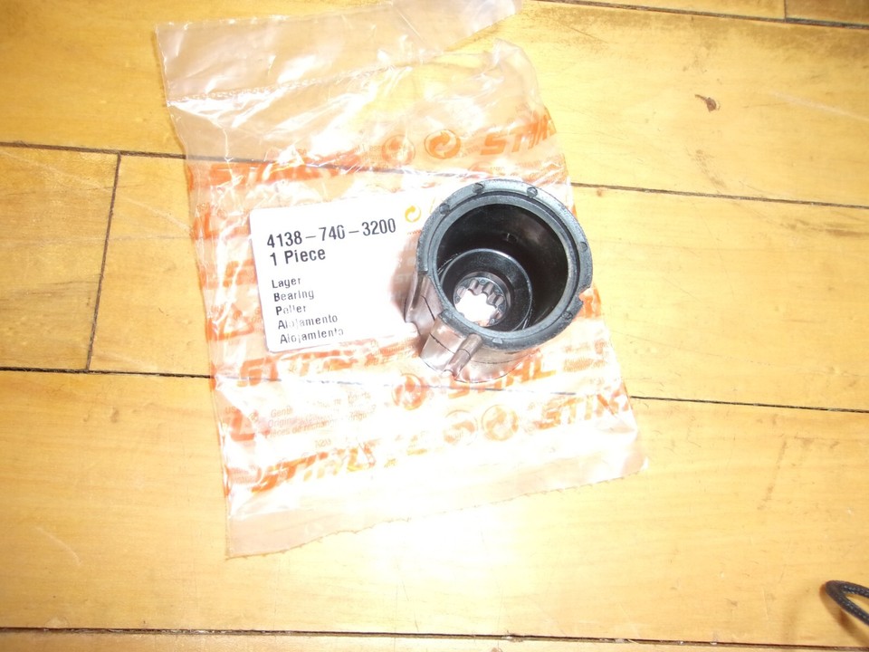 Stihl Sleeve / Bearing for Pole Saw OEM HT 73 75 101 131 4138-740-3200 ...