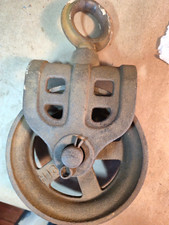 Aintage Cast Iron Barn Pully