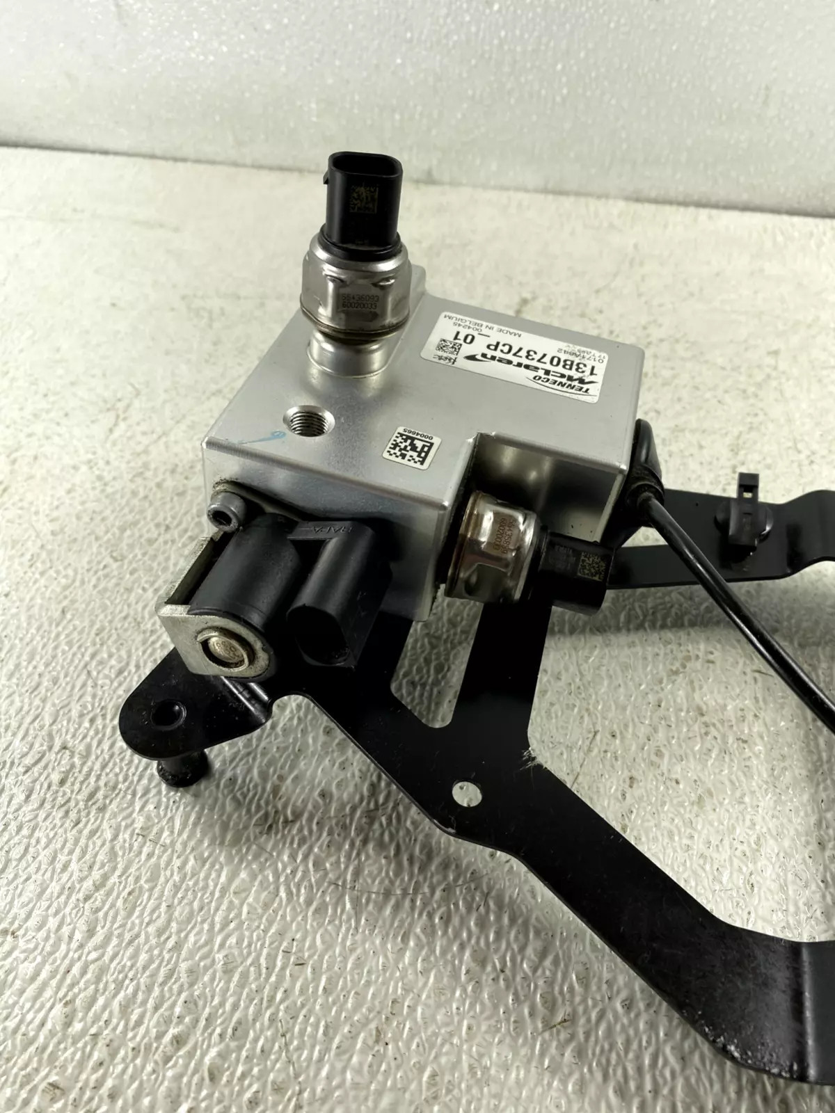 2016-2021 MCLAREN 570S HYDRAULIC SUSPENSION PUMP VALVE BLOCK CONTROL 13B0737CP