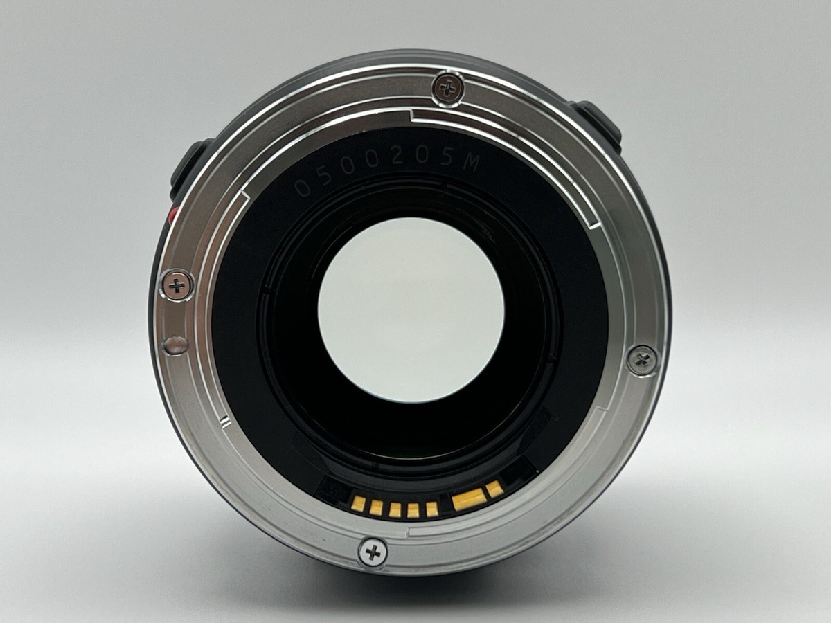 Top Mint Canon EF 100mm F/2.8 Macro AF Portrait Lens W/Lens Top Mint Canon EF 100mm F/2.8 Macro AF Portrait Lens W/Lens