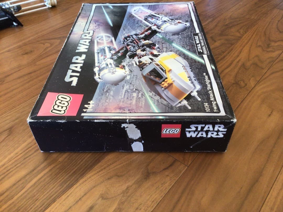 LEGO Star Wars Ultimate Collector Series Y-wing Attack Starfighter 