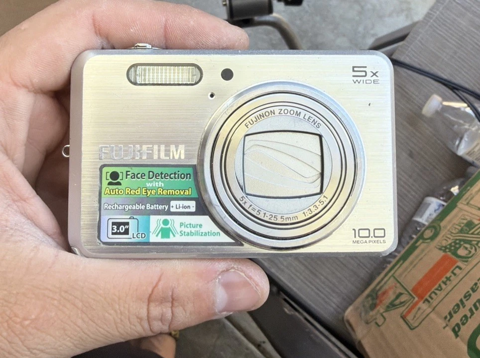 Fujifilm Digital Cameras 10-11.9 MP Maximum Resolution for Sale