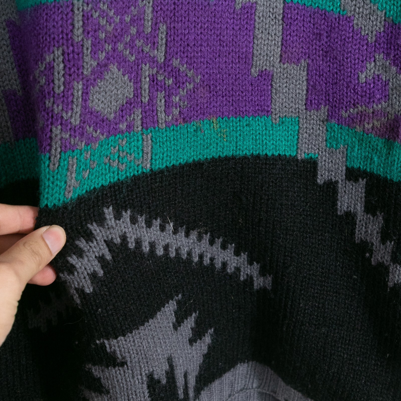 Vintage Aztec Pattern Reversible Wool Sweater Men… - image 5