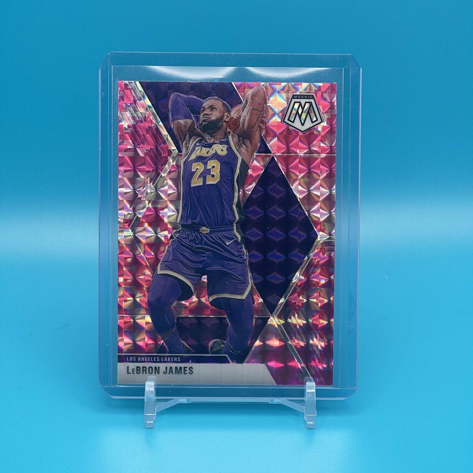 2019-20 Panini Mosaic #8 LeBron James Camo Pink