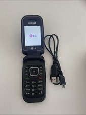 Vintage LG B460 Flip Phone with Charging Cable Retro Cellphone