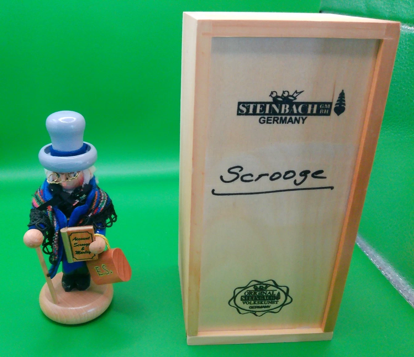 Steinbach Mini 5 1/2" Wooden Nutcracker EBENEZER SCROOGE Christmas Carol LTD ED
Opens in a new windo
