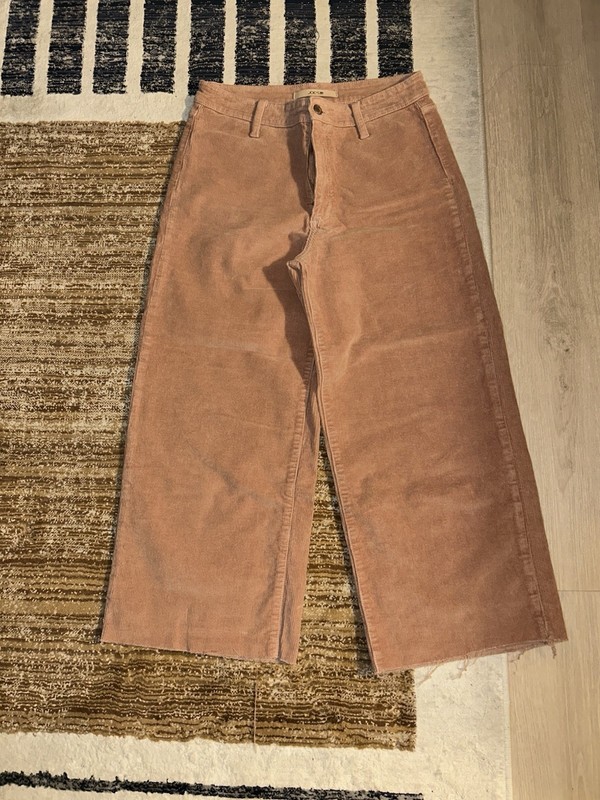 Joe’s Jeans Corduroy Pink Rose Pant Crop Size 30