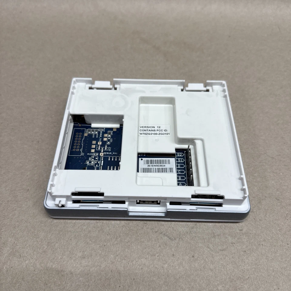 Carrier SYSTXCCITW01-A Infinity Touch Programmable Version 12 T17 - Image 4 of 4